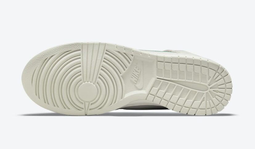 Dunk High First Use Sail Light Bone