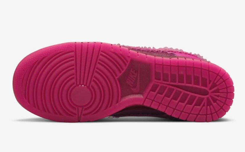 Dunk Low WMNS Valentine’s Day Team Red Pink