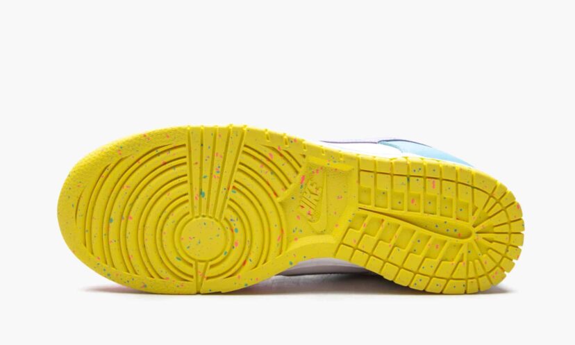 Nike Dunk Low SE Easter Candy (W)