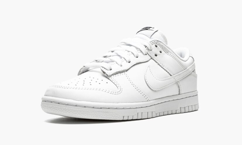 Nike Dunk Low Triple White