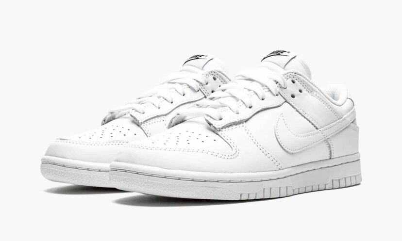 Nike Dunk Low Triple White