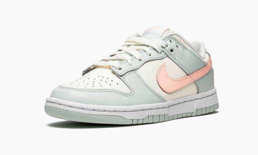 Nike Dunk Low WMNS Barely Green