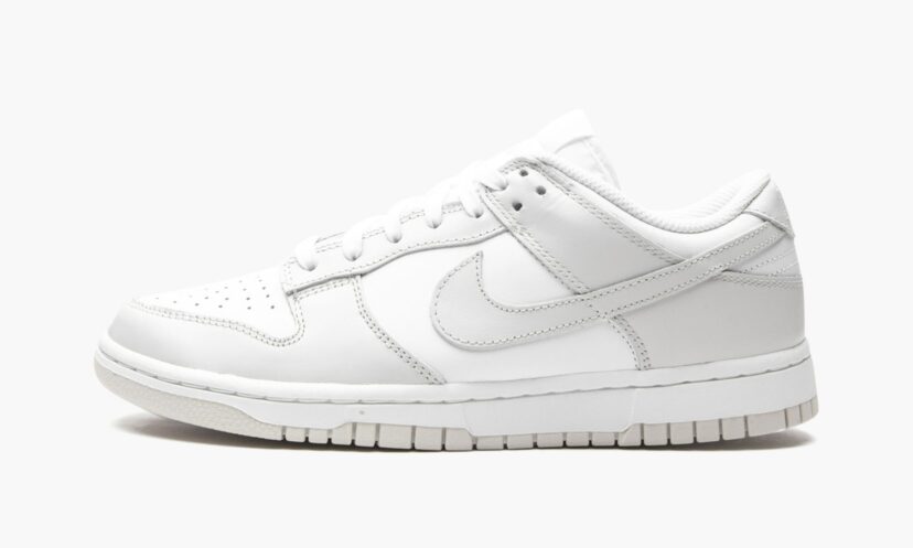 Nike Dunk Low WMNS Photon Dust