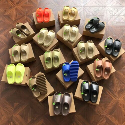 Yeezy Slide +10