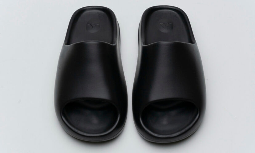 Yeezy Slide ‘Black’ FX0495