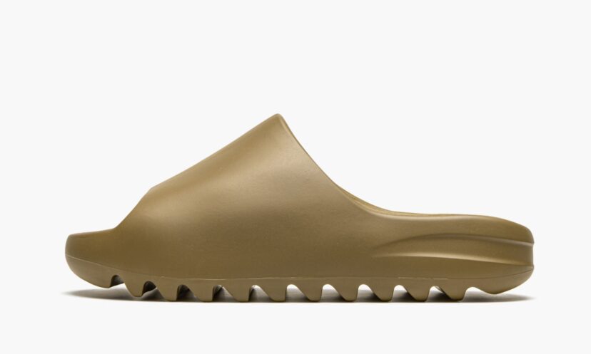 Yeezy Slide ‘Core’