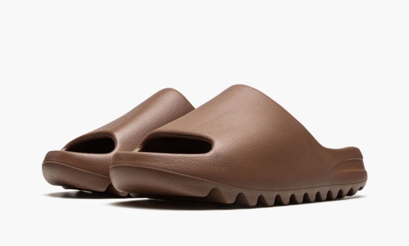 Yeezy Slide ‘Flax’