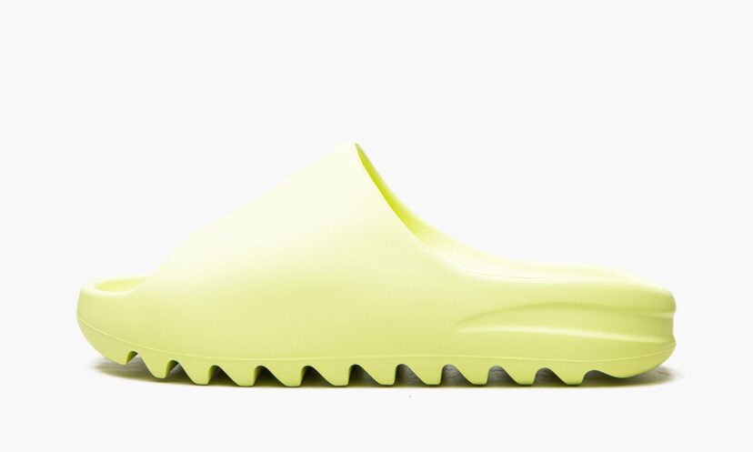 Yeezy Slide ‘Glow’