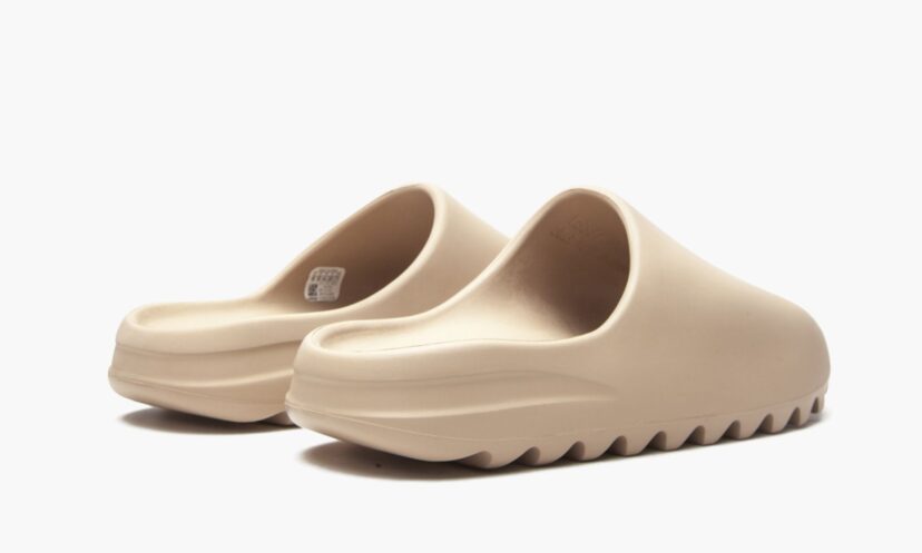 Yeezy Slide ‘Pure – 2021’