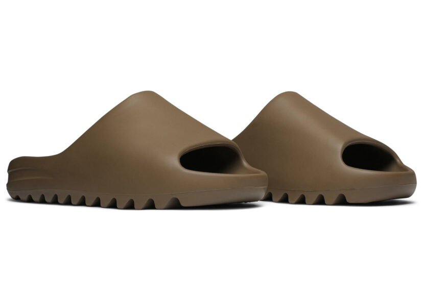 Yeezy Slides ‘Earth Brown’ – FV8425